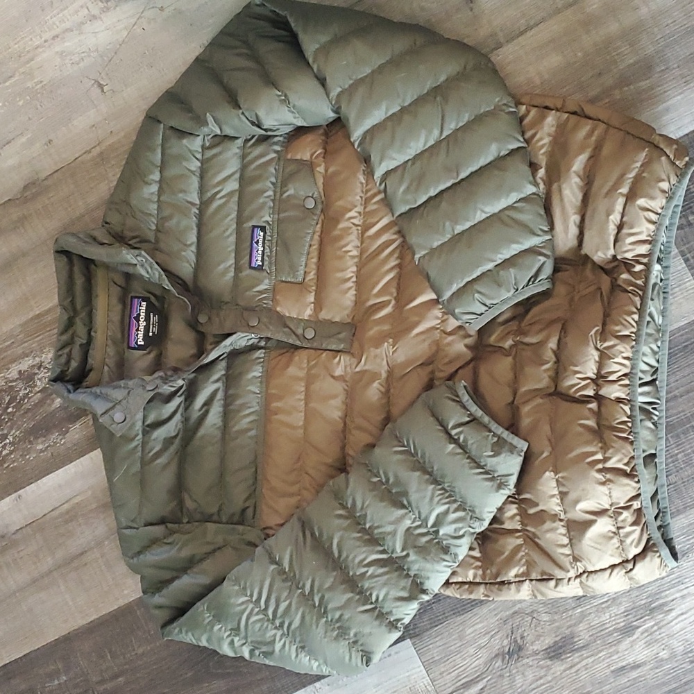 Mens Pategonia insulated 1/4 button